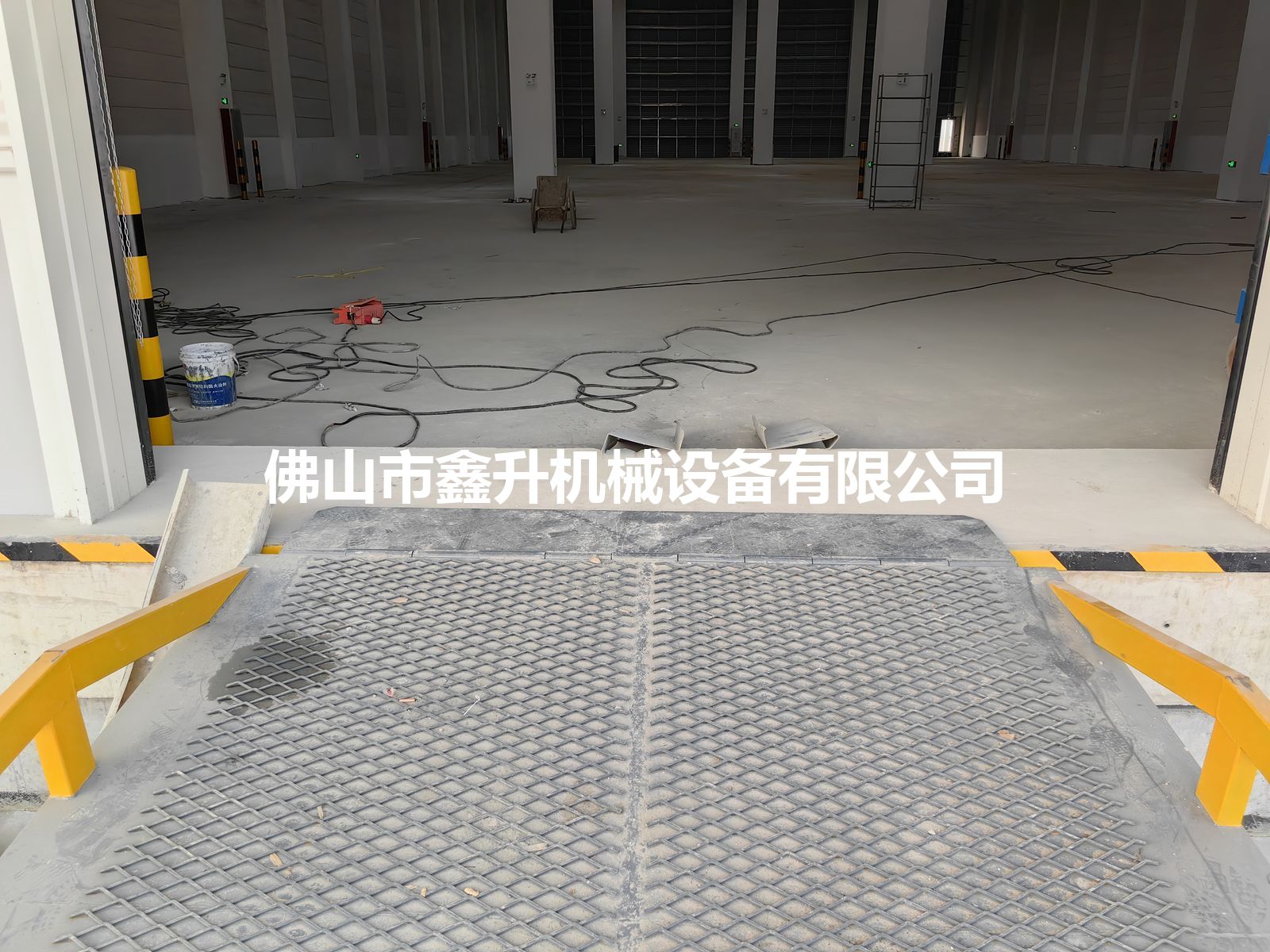 PLS-10 叉车装卸平台 10 吨 细节图 5