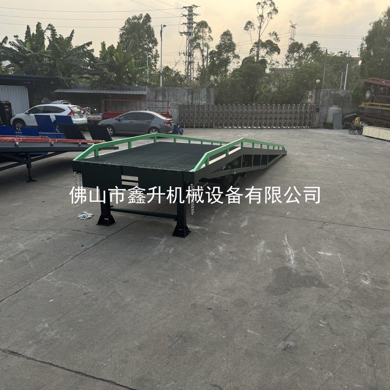 HRYS-E10 电动液压移动登车桥 10 吨 细节图 3