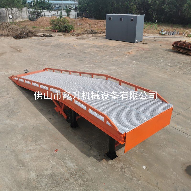 液压移动登车桥 镀锌防滑网系列 07