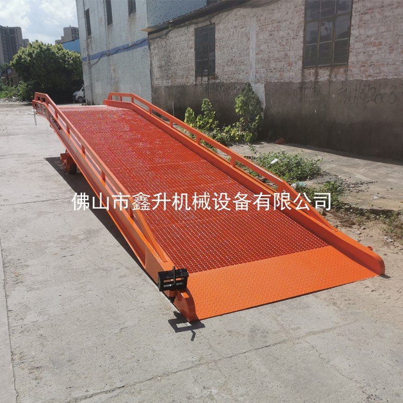 液压移动登车桥 新款液压登车桥 03