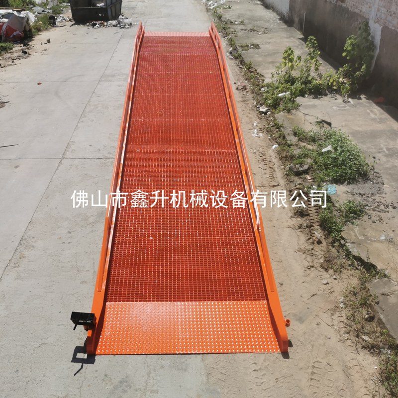 液压移动登车桥 新款液压登车桥 05