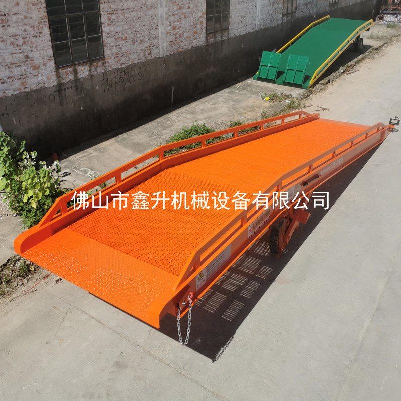 液压移动登车桥 新款液压登车桥 09
